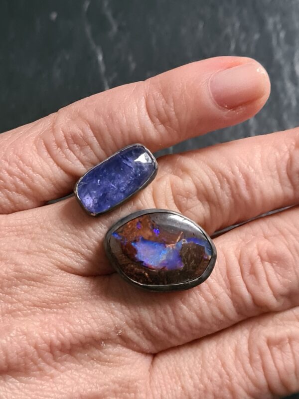 Boulder Opal und Tanzanit Ring